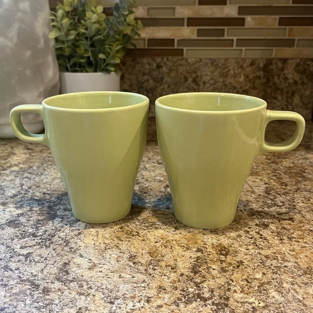IKEA Coffee FARGRIK Mugs Stackable 8 Oz. Avocado Green Set of 2